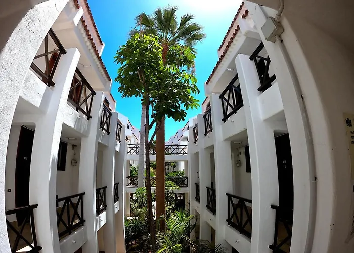 Parque Santiago I - 2 Bedroom - 1 Bathroom - Open Plan Living - Kitchen Area - Extra Large Balcony - First Floor Apartment