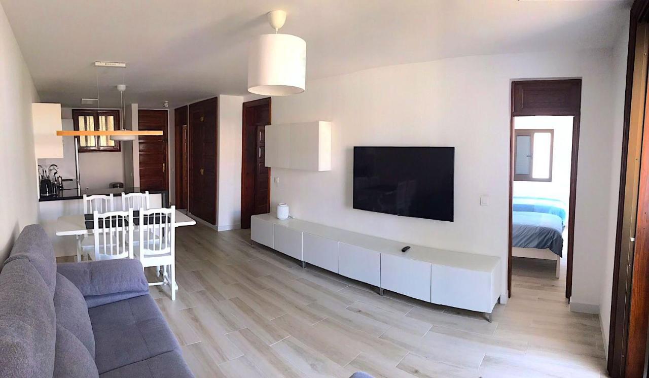 Parque Santiago I - 2 Bedroom - 1 Bathroom - Open Plan Living - Kitchen Area - Extra Large Balcony - First Floor Appartement Playa de las Américas