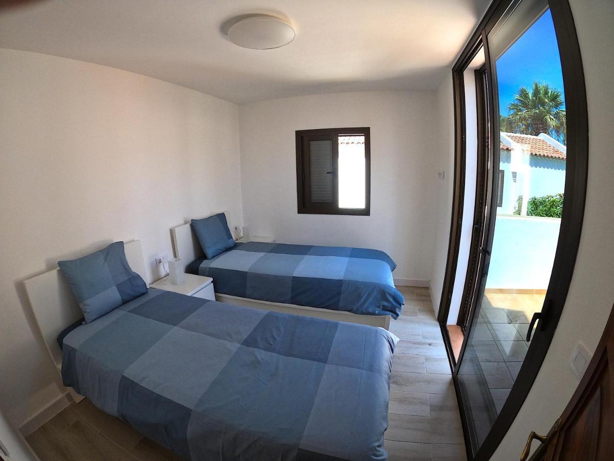 Appartement Parque Santiago I - 2 Bedroom - 1 Bathroom - Open Plan Living - Kitchen Area - Extra Large Balcony - First Floor *