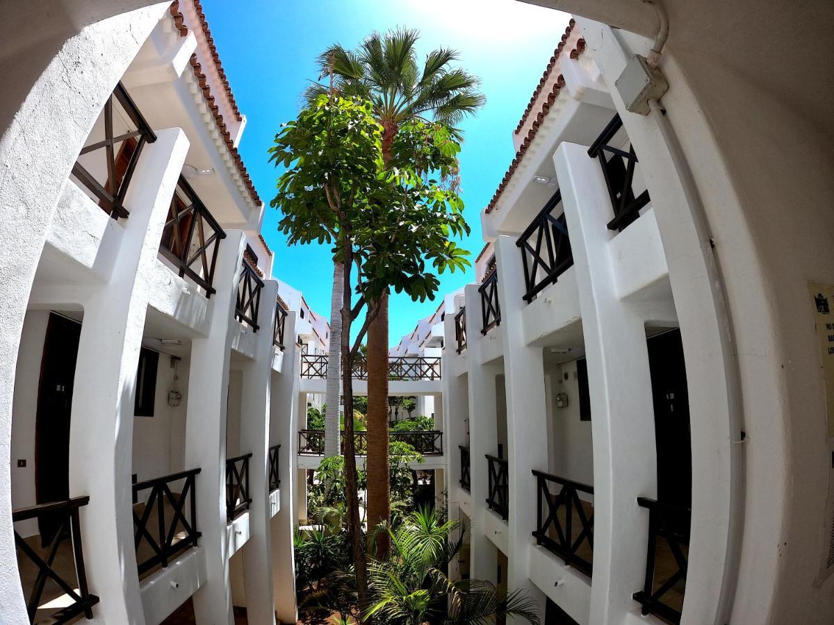 Appartement Parque Santiago I - 2 Bedroom - 1 Bathroom - Open Plan Living - Kitchen Area - Extra Large Balcony - First Floor