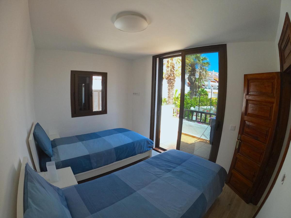 Appartement Parque Santiago I - 2 Bedroom - 1 Bathroom - Open Plan Living - Kitchen Area - Extra Large Balcony - First Floor *
